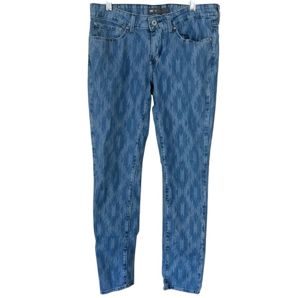 Levi’s Aztec Tribal Print Demi Curve Skinny Fit Jean - Picture 1 of 15